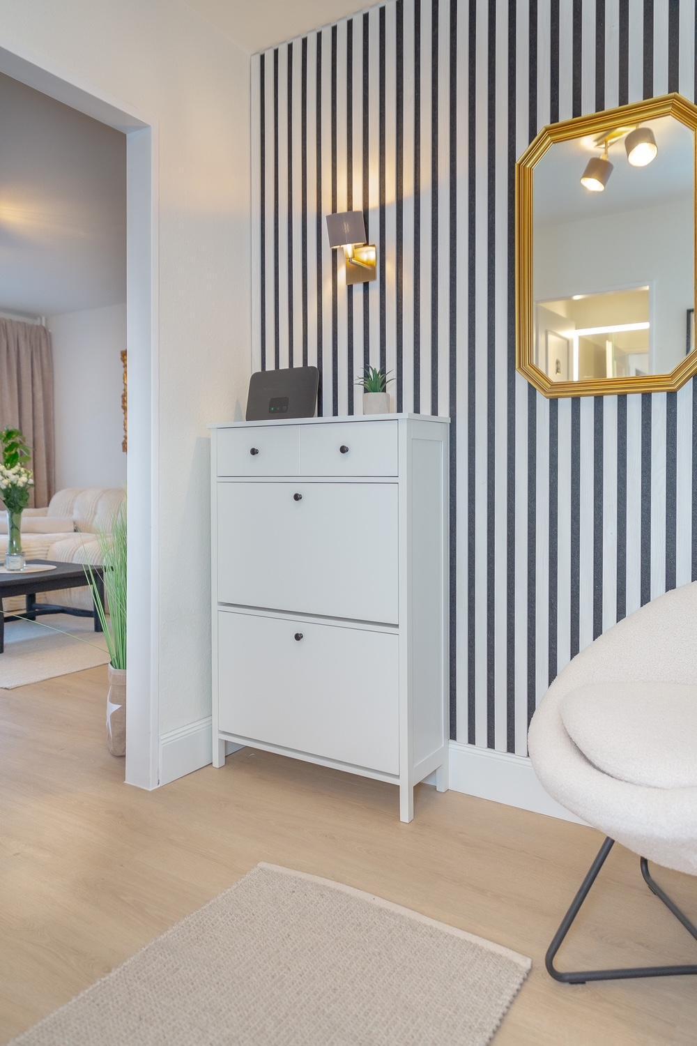 Perfect Flat White Apartment